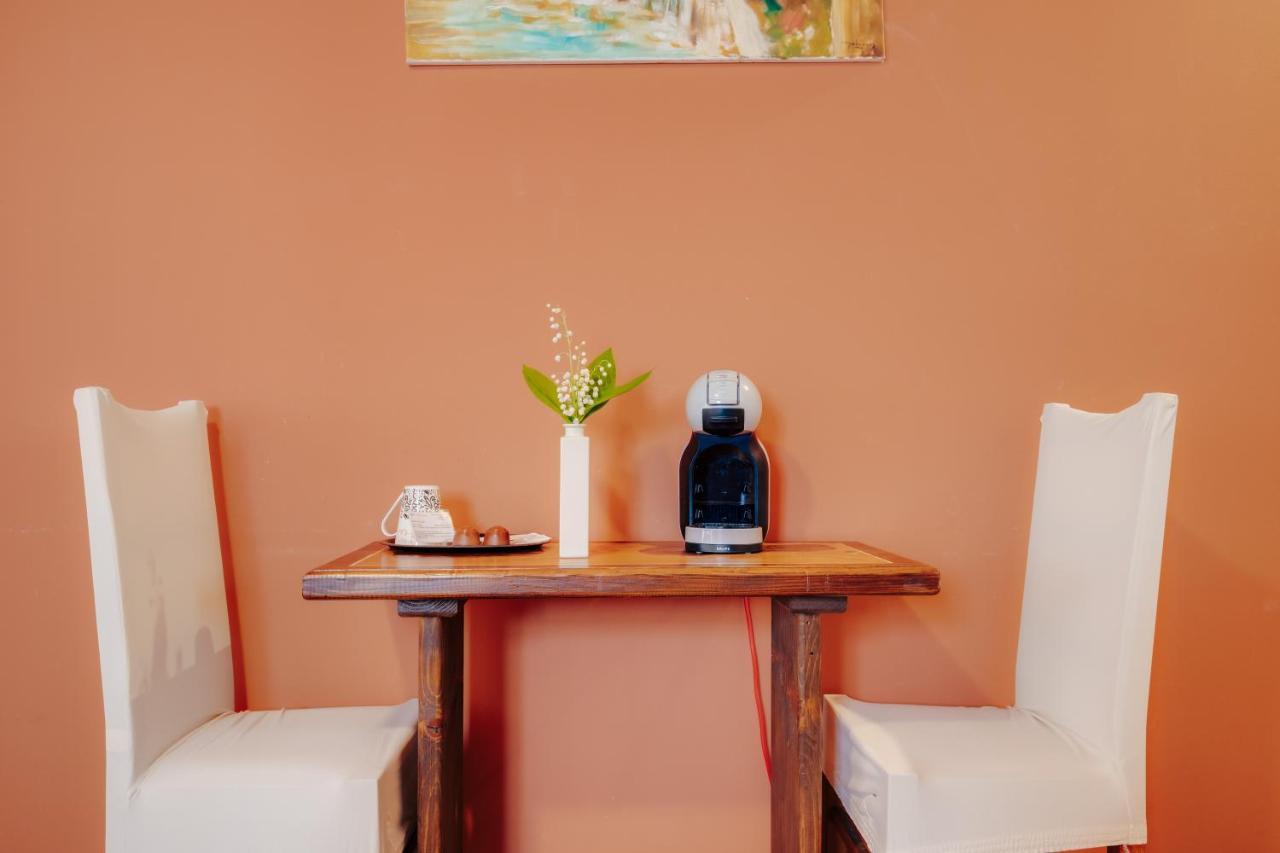 Guesthouse Pod Rastockim Krovom Слуни Екстериор снимка
