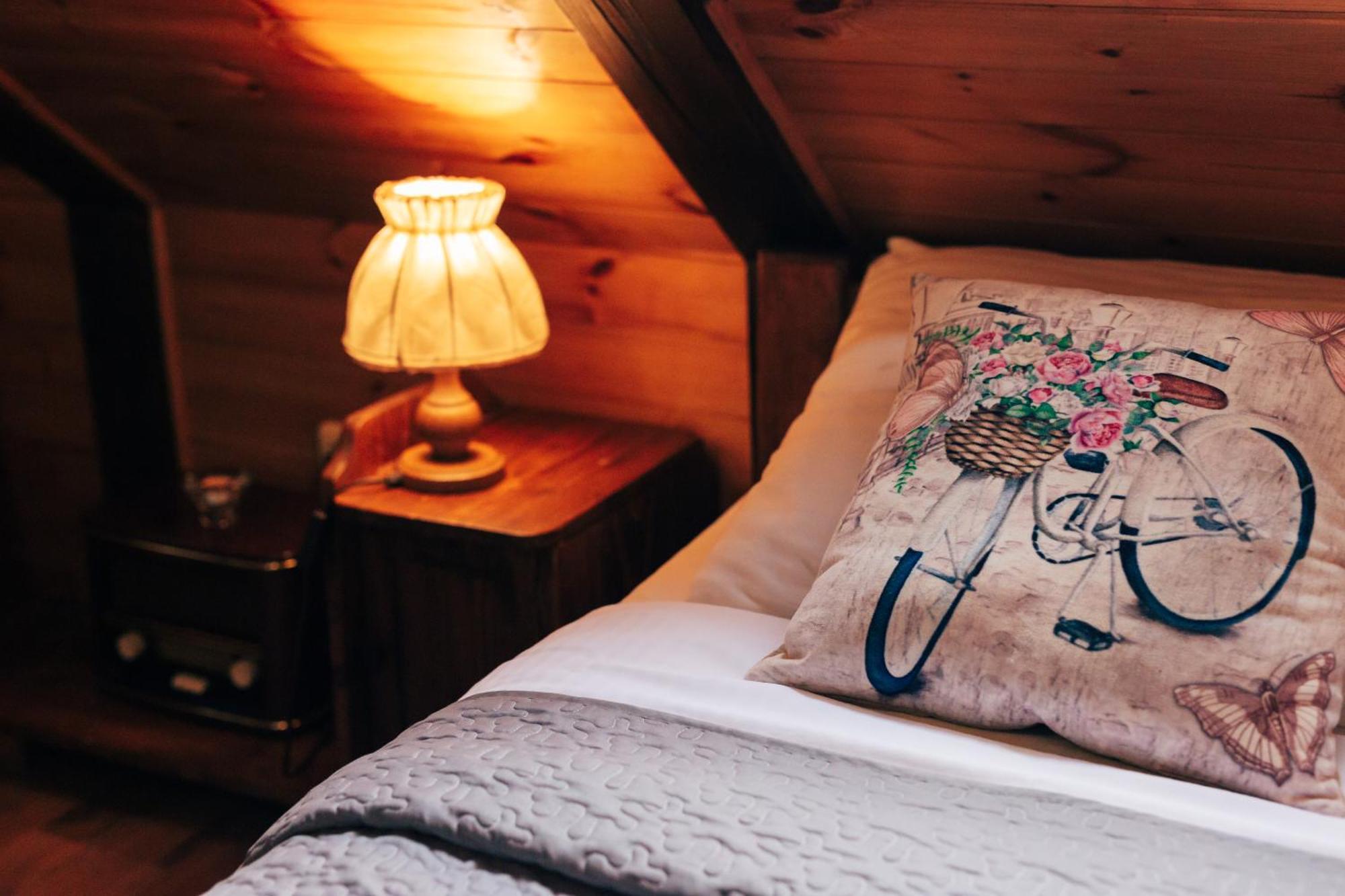 Guesthouse Pod Rastockim Krovom Слуни Екстериор снимка
