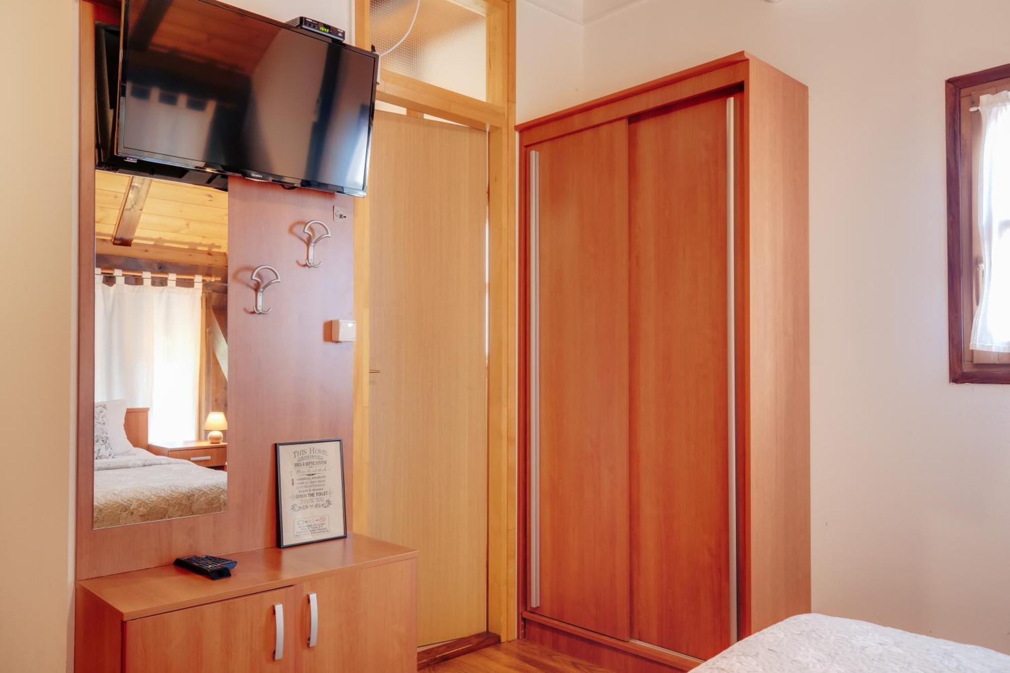 Guesthouse Pod Rastockim Krovom Слуни Стая снимка
